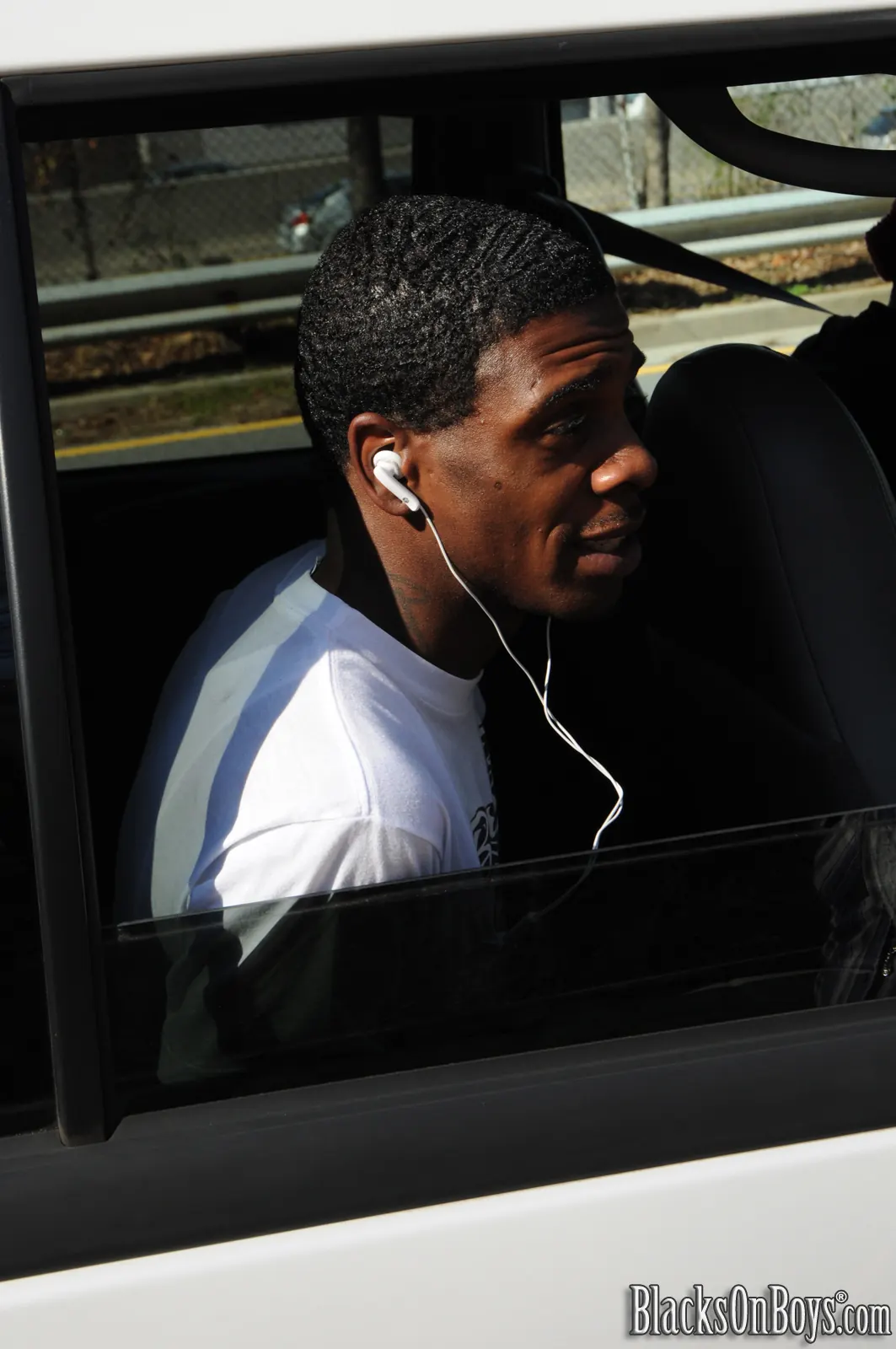 Dogfart Men '- Blacks On Boys' starring Dereck Reese (Photo 2)