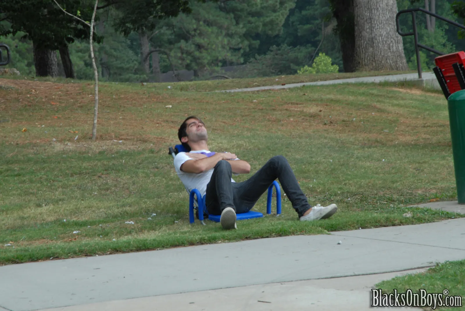 Dogfart Men '- Blacks On Boys' starring Devin Chase (Photo 2)