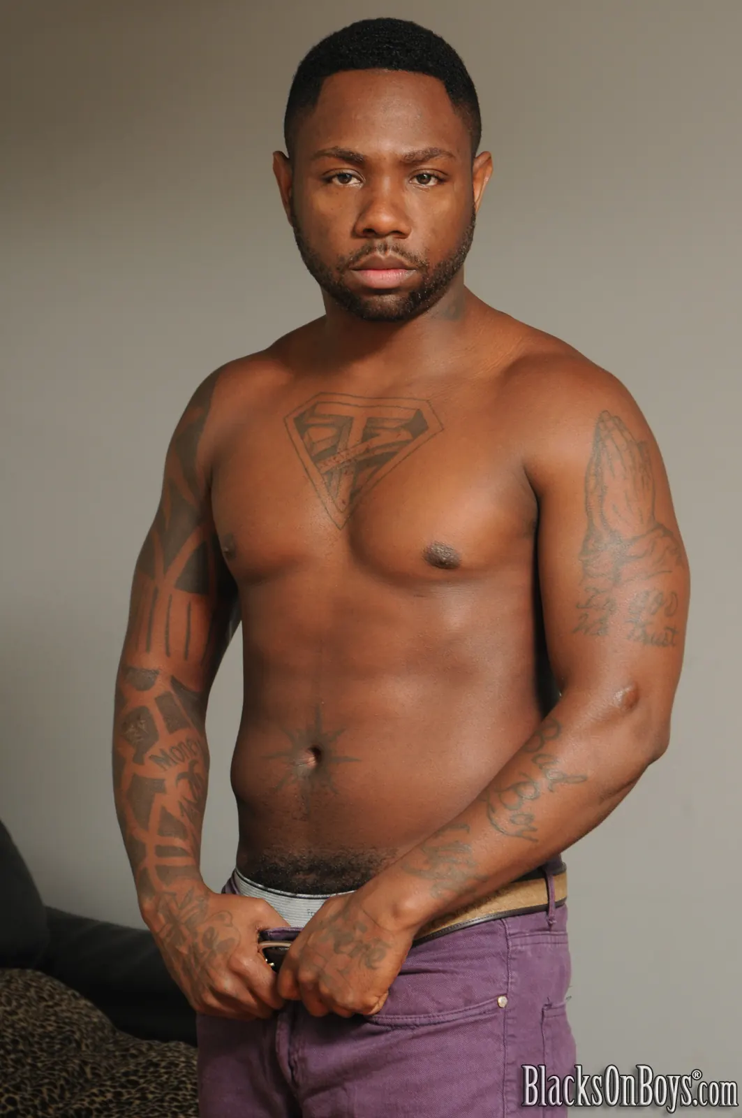 Fenrir Scarcello in '- Blacks On Boys' from 'Dogfart Men' (Photo 8) Dogfart Men '- Blacks On Boys' starring Fenrir Scarcello (Photo 8)