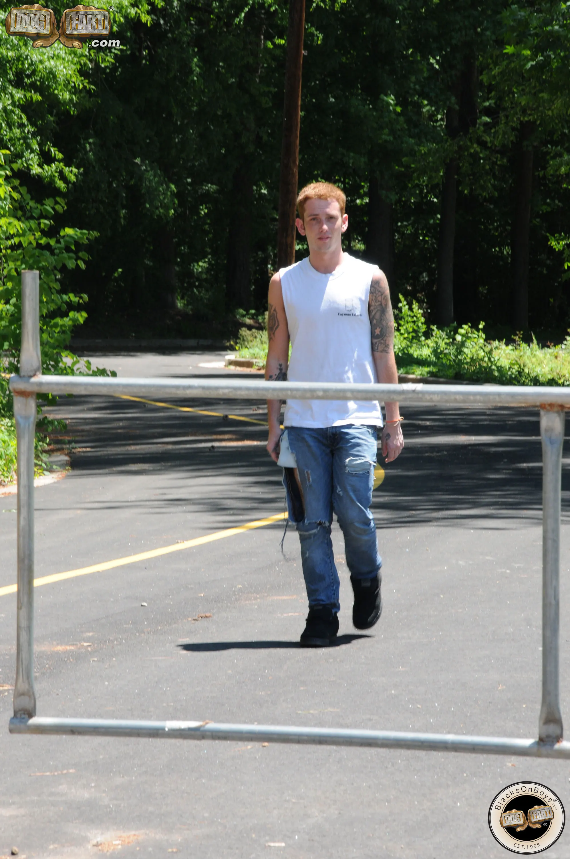 Dogfart Men '- Blacks On Boys' starring Kaiden Shaw (Photo 2)