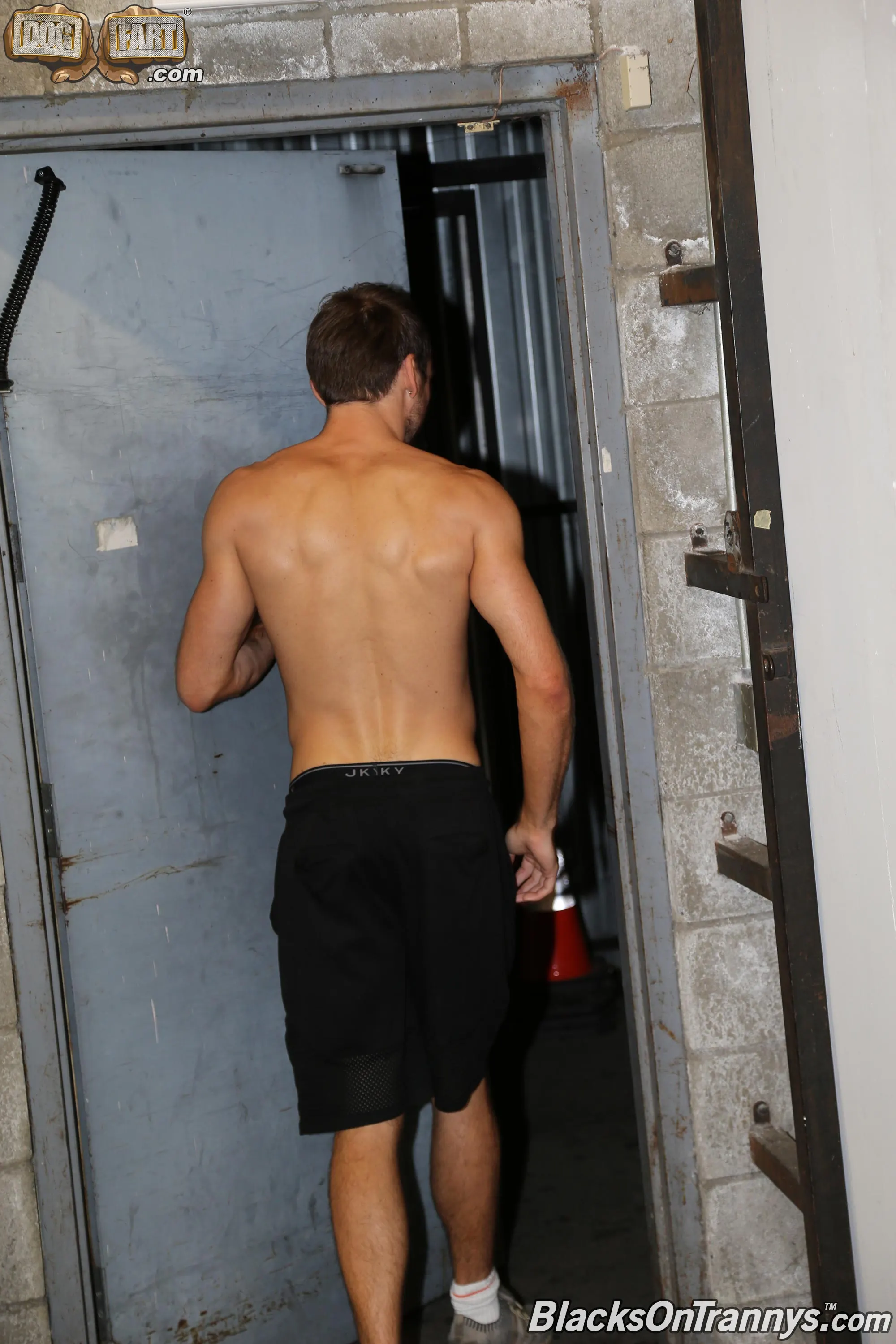 Dogfart Men 'Blacks On Boys' starring Fame (Photo 5)